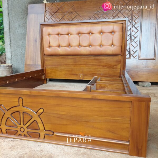 Dipan, Rangka Tempat Tidur Model Minimalis Kayu Jati