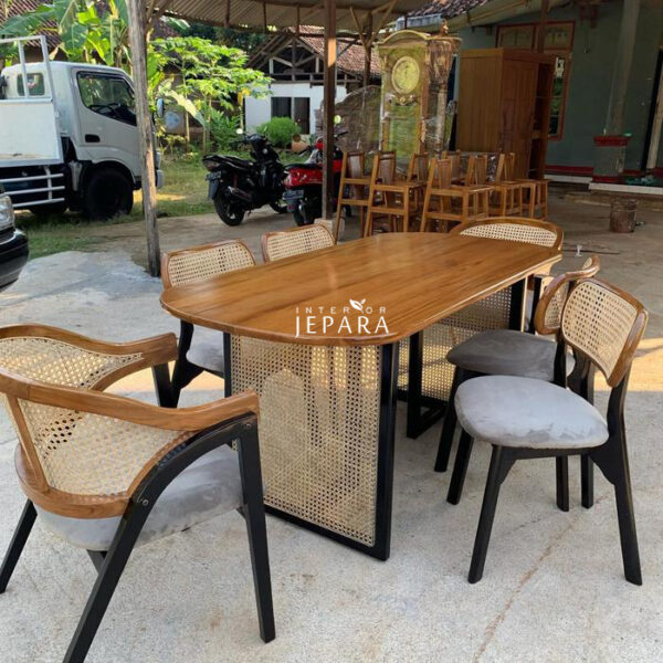 Meja Makan Kombinasi Model Bahan Kayu Jati