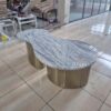 Luxury Coffee Table Oval Perpaduan Marmer dan Stainless