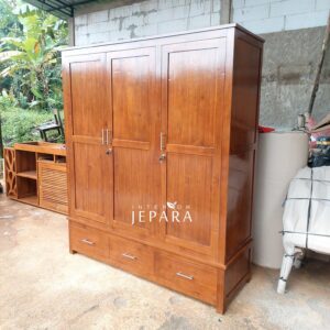 Almari Pakaian Retro Minimalis Kayu Jati Solid