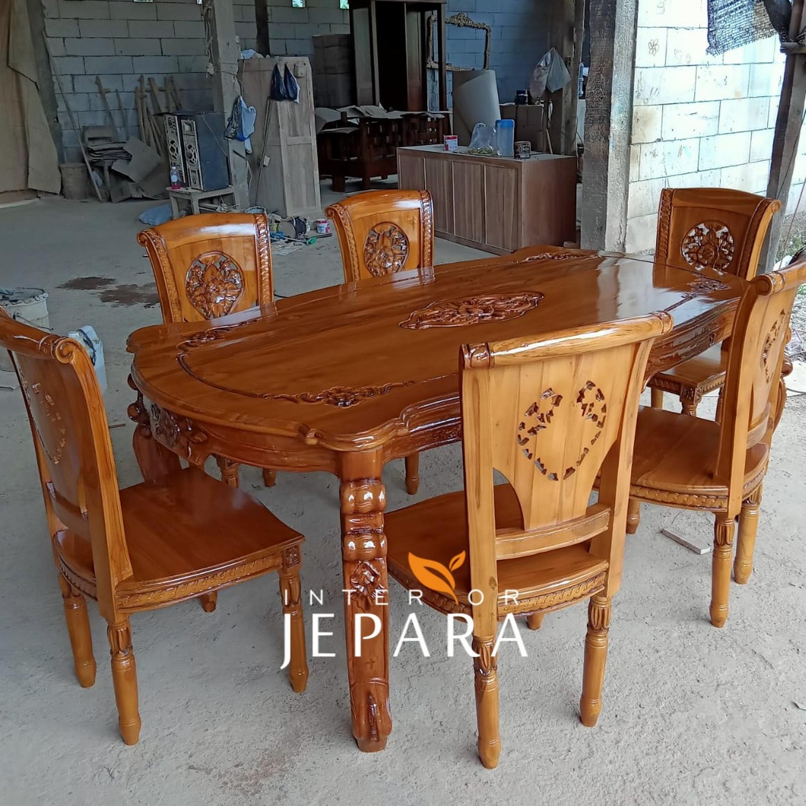 Meja Makan 6 Kursi LARASATI Kayu Jati