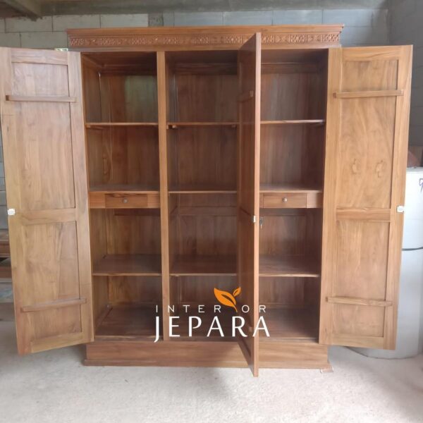 Lemari Pakaian Ukiran Kawung Jogjakarta bahan Kayu Jati