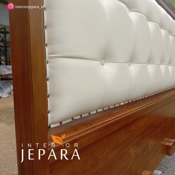 Dipan Minimalis Kayu Jati Solid