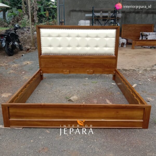 Dipan Minimalis Kayu Jati Solid