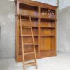 Lemari Buku Kayu Jati Model Perpustakaan Klasik