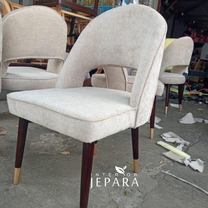Set Meja Makan Minimalis 4 Kursi Kayu Jati Modern Elegan