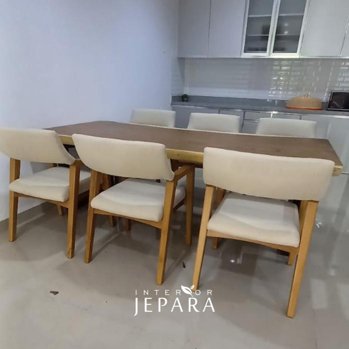 Set Meja Makan Kombinasi Kayu Jati Trembesi dan Besi Hollo