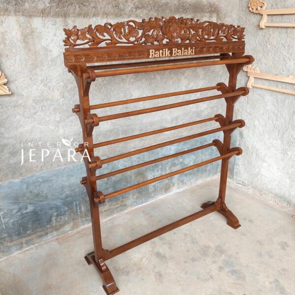 Gawangan Gantungan Kain Batik Kayu Jati