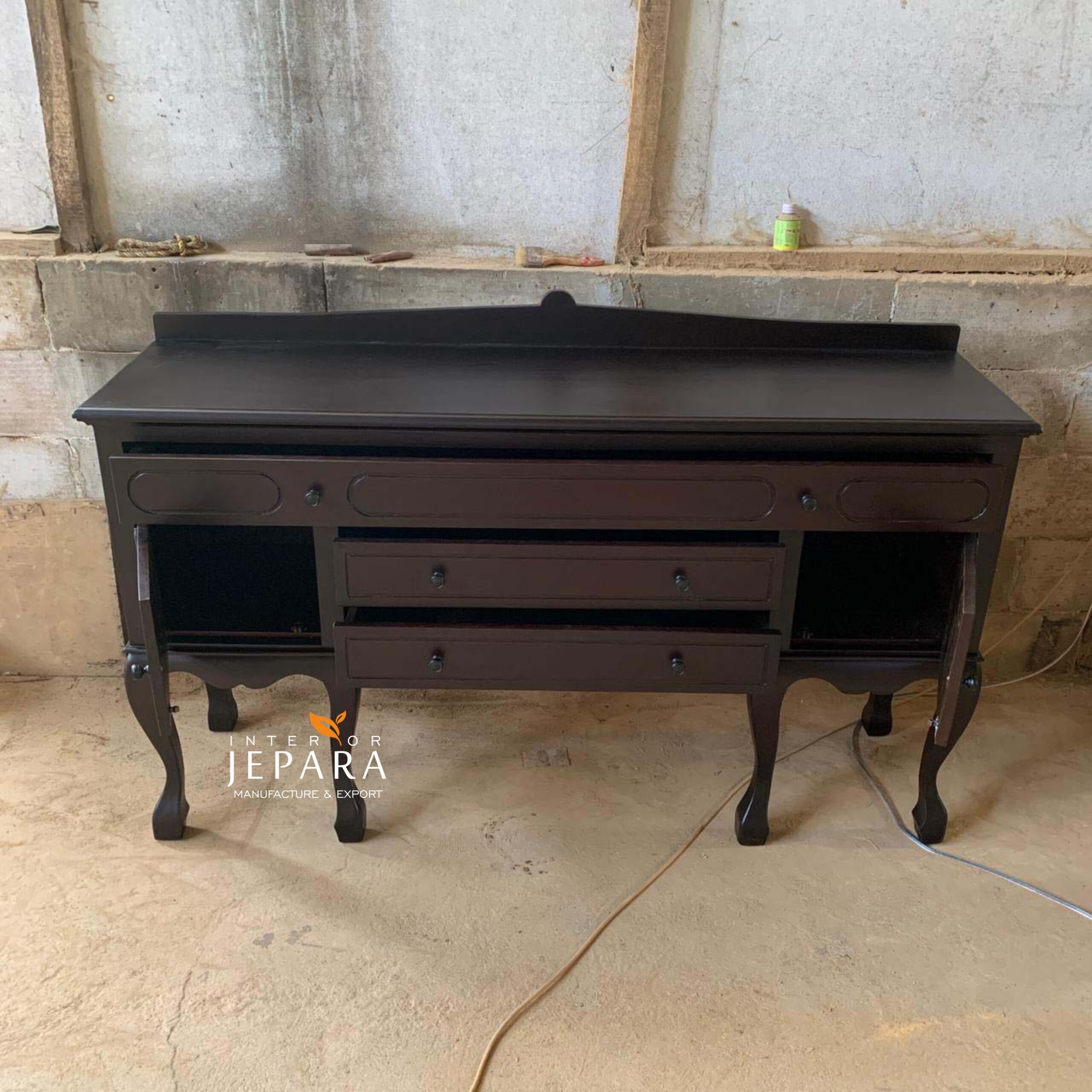 Bufet Konsol Klasik Kayu Jati Jepara
