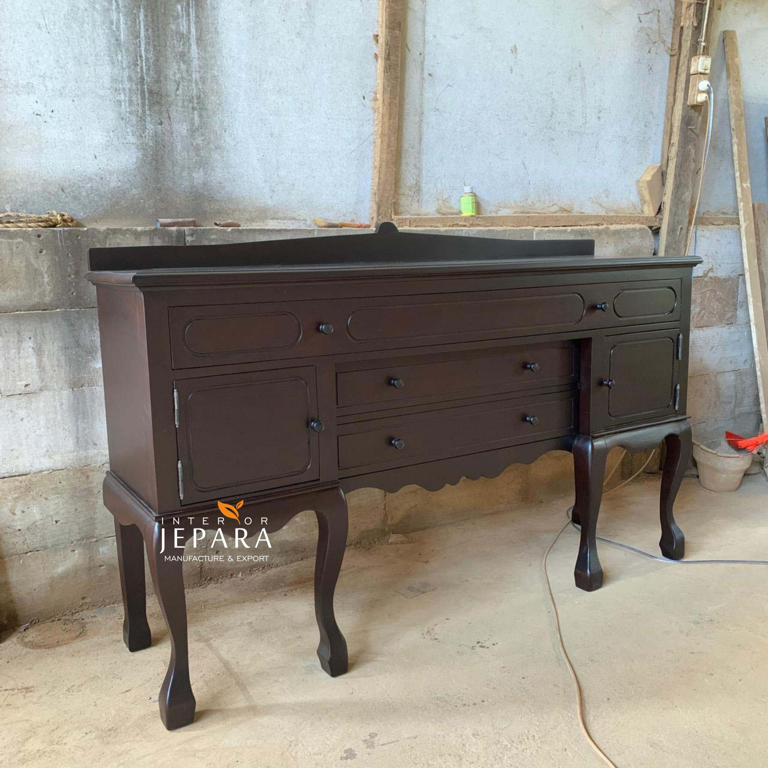Bufet Konsol Klasik Kayu Jati Jepara