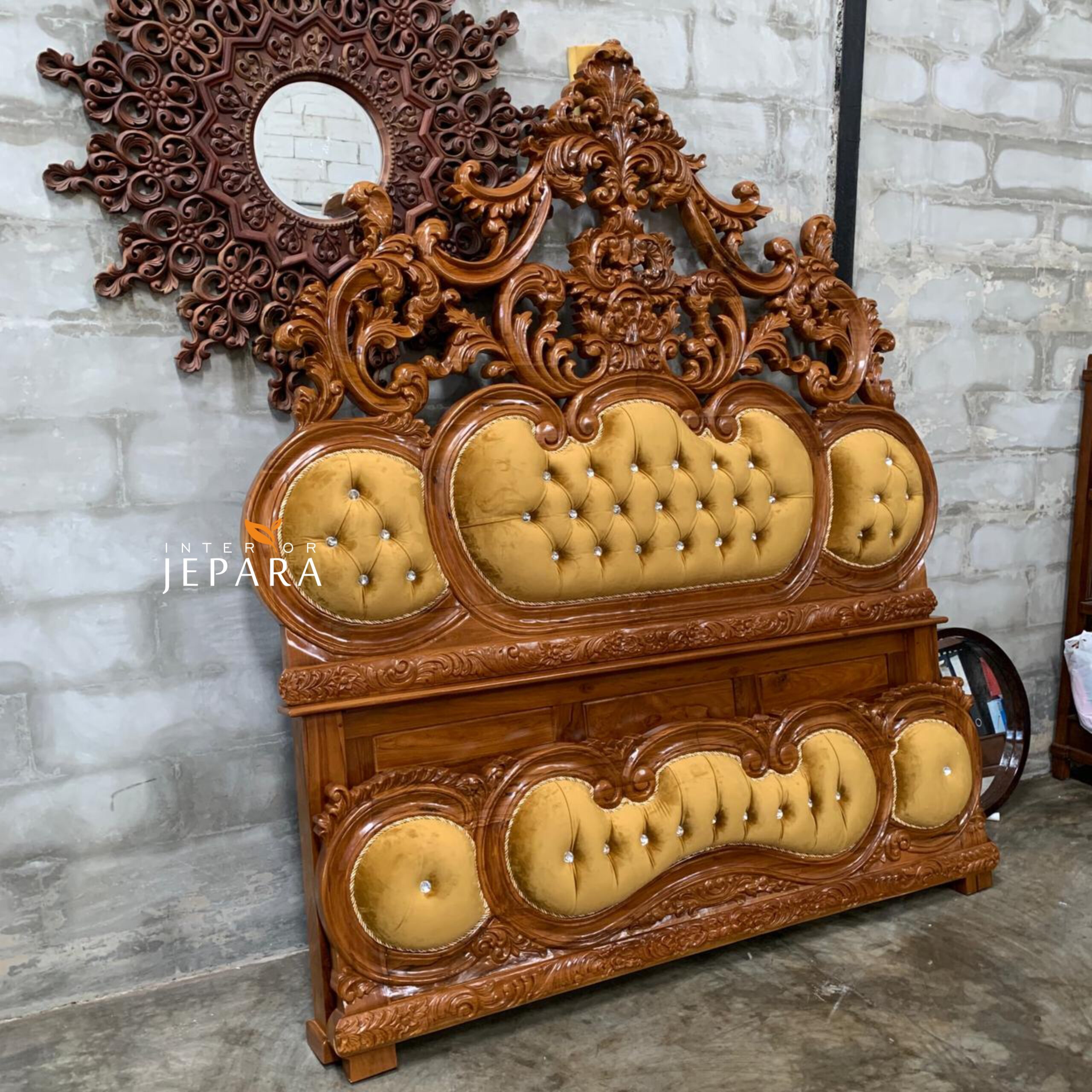 Tempat Tidur Ukir Klasik Mewah Kayu Jati Jepara