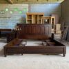 Tempat Tidur Kayu Solid Elegan & Fungsional