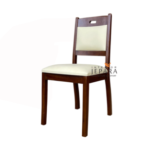 Kursi Makan Minimalis Kayu Jati Jok Cream – Modern Dining Chair