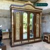 Lemari Pakaian Klasik Mewah 4 Pintu Ukiran Elegan Kayu Jati