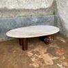 Meja Tamu Marmer Oval – Elegan & Natural