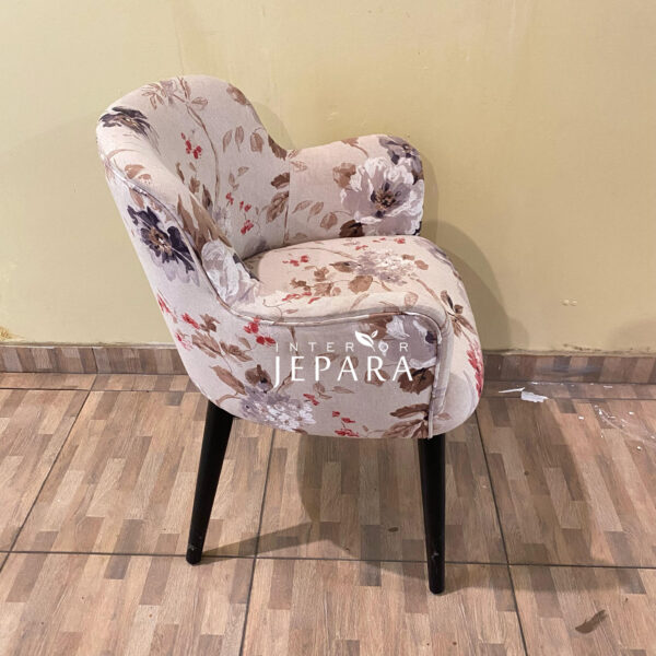 Beauty Flower Chair Kayu Mahoni