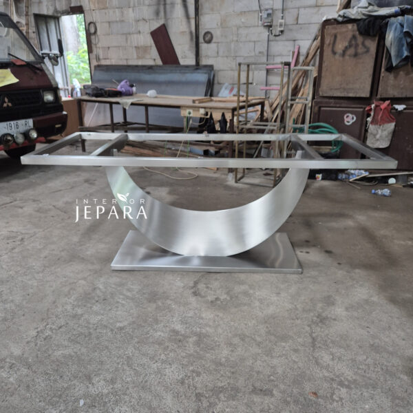Meja Console model Half Moon