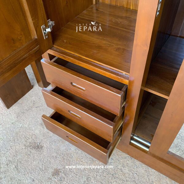 Lemari Pakaian Kayu Jati 3 Pintu Minimalis dengan Cermin dan Laci