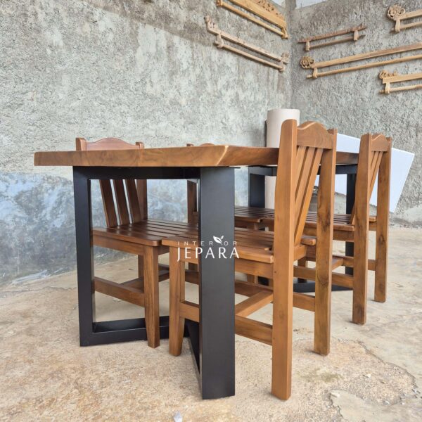 Set Meja Makan Kayu Jati Kaki Besi Modern 4 Kursi