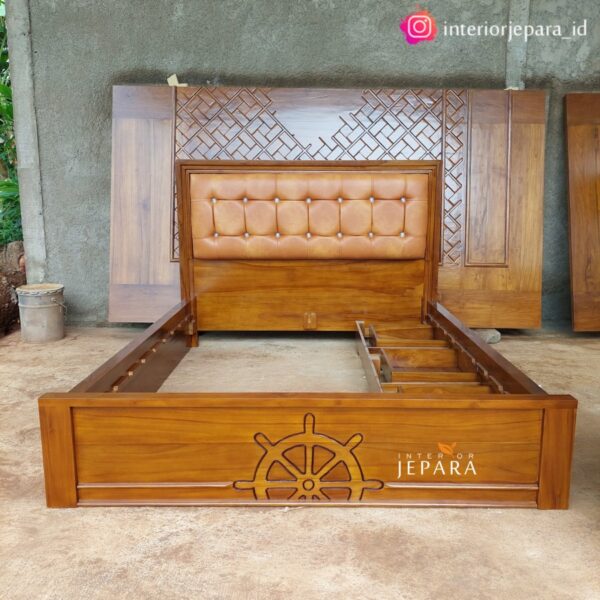 Dipan, Rangka Tempat Tidur Model Minimalis Kayu Jati