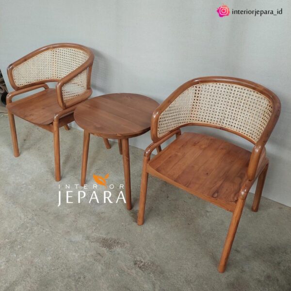 Kursi Teras Retro Bahan Kayu Jati dan Rotan