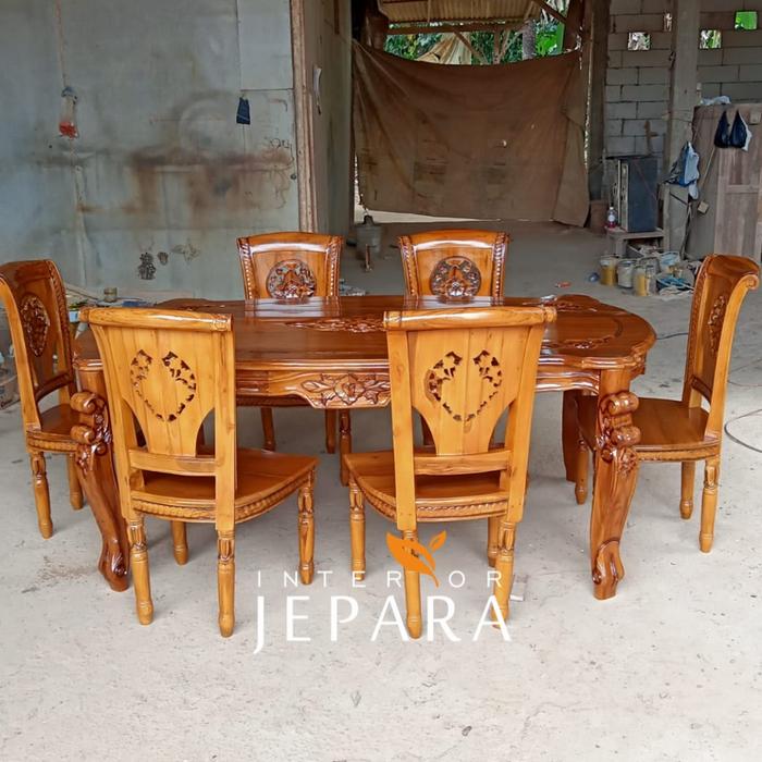 Meja Makan 6 Kursi LARASATI Kayu Jati