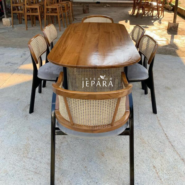 Meja Makan Kombinasi Model Bahan Kayu Jati