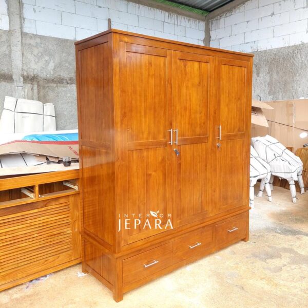 Almari Pakaian Retro Minimalis Kayu Jati Solid