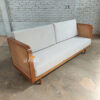 sofa retro minimalis